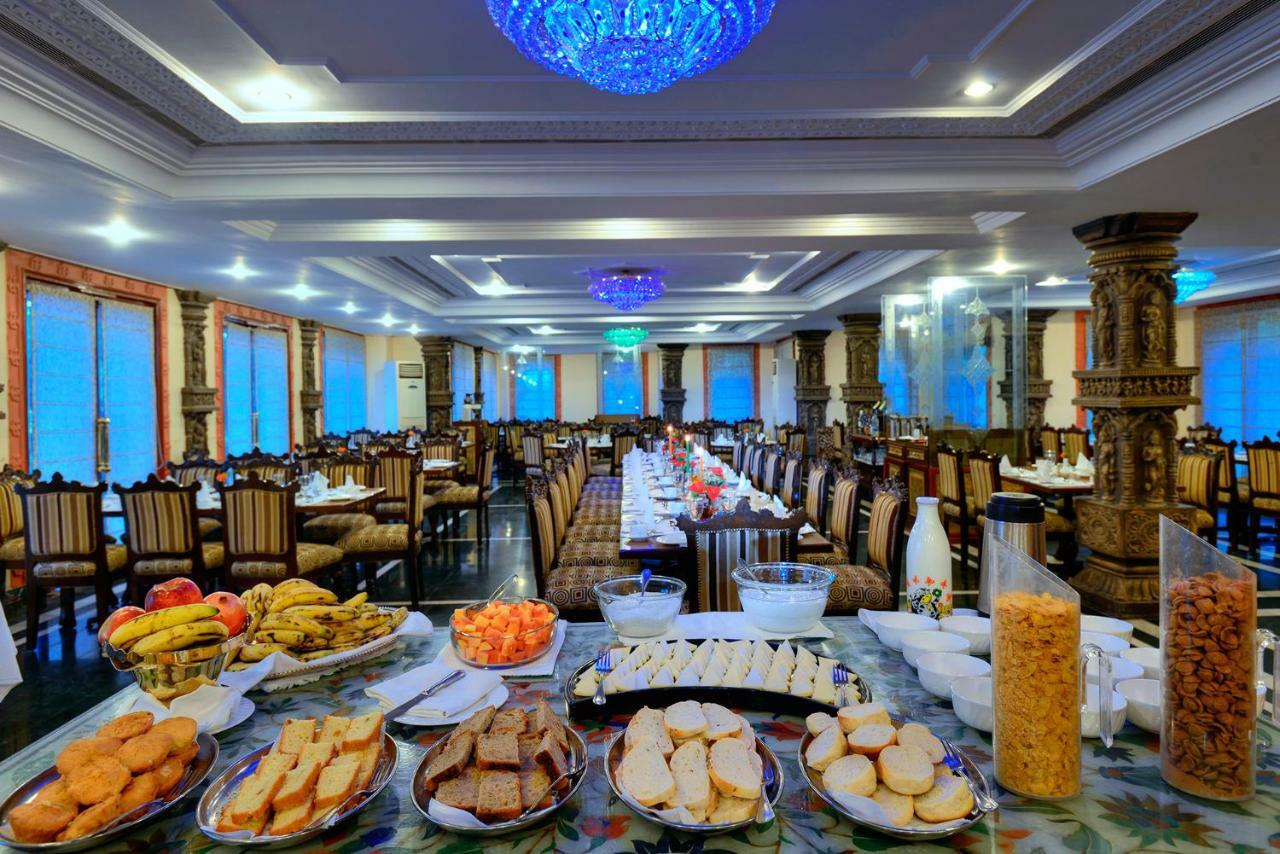 The Orchha Resort מראה חיצוני תמונה